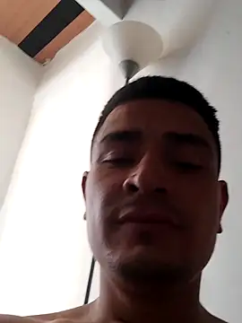 Snapshot of hoteder chatting on 10.26.25 hoteder online show from 10.26.25