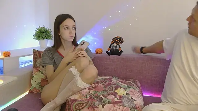 Snapshot of NotSoSweetDasha chatting on 10.19.25 NotSoSweetDasha online show from 10.19.25