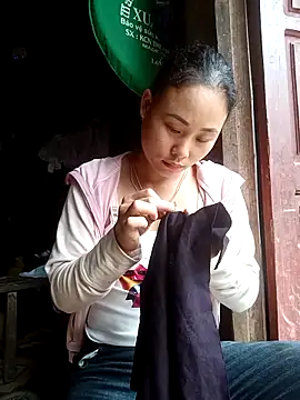 Snapshot of Ruaiuoi chatting on 05.19.26 Ruaiuoi online show from 05.19.26