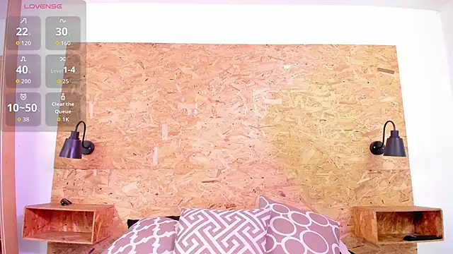 santiblack7 online show from 09.20.25