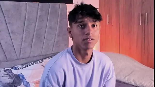 Snapshot of ZYZZ1312 chatting on 10.10.25 ZYZZ1312 online show from 10.10.25