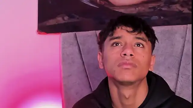 Snapshot of ZYZZ1312 chatting on 10.30.25 ZYZZ1312 online show from 10.30.25