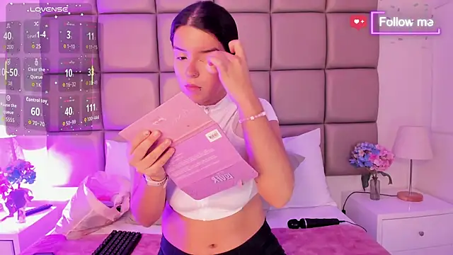 Snapshot of MiaMillers1 chatting on 01.16.26 MiaMillers1 online show from 01.16.26