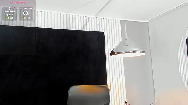 Snapshot of MONIK_FOX_CR chatting on 09.27.25 MONIK FOX CR online show from 09.27.25