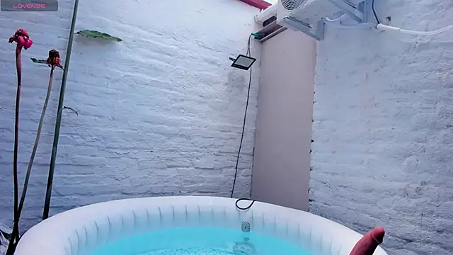 Snapshot of MONIK_FOX_CR chatting on 09.28.25 MONIK FOX CR online show from 09.28.25