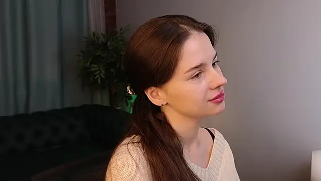 Olivia Farrell online show from 11.22.25