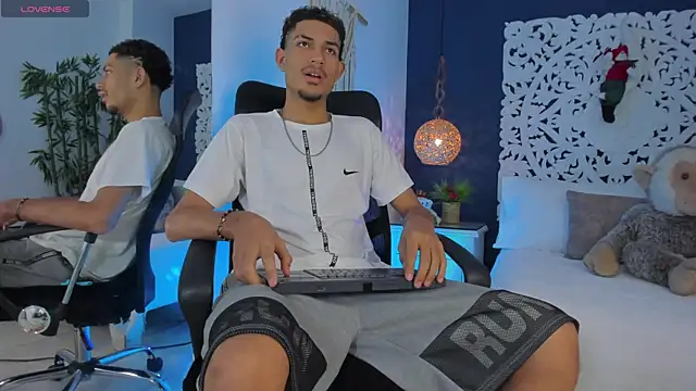 Adonis WB online show from 11.21.25