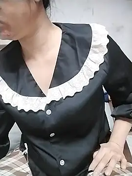 Mie rose online show from 11.04.25