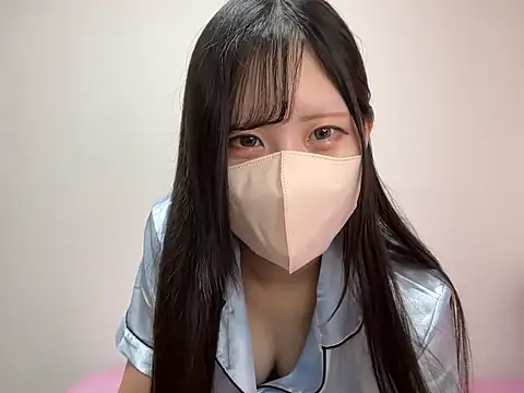 noa uxu online show from 10.13.25