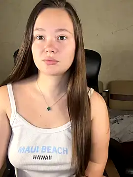 Snapshot of CaramelleSugar_ chatting on 10.25.25 CaramelleSugar online show from 10.25.25