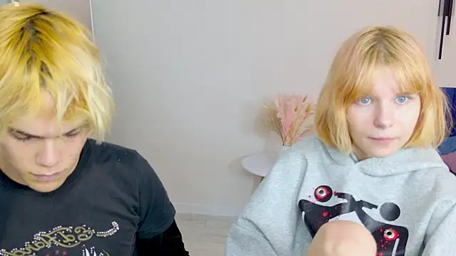 Snapshot of Bonnie_And_C1yde chatting on 09.09.25 Bonnie And C1yde online show from 09.09.25