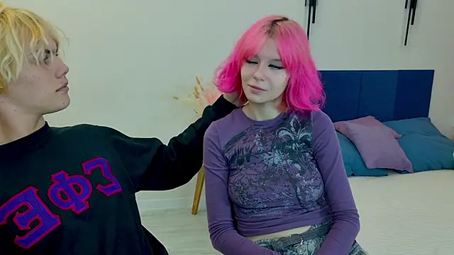 Snapshot of Bonnie_And_C1yde chatting on 10.11.25 Bonnie And C1yde online show from 10.11.25