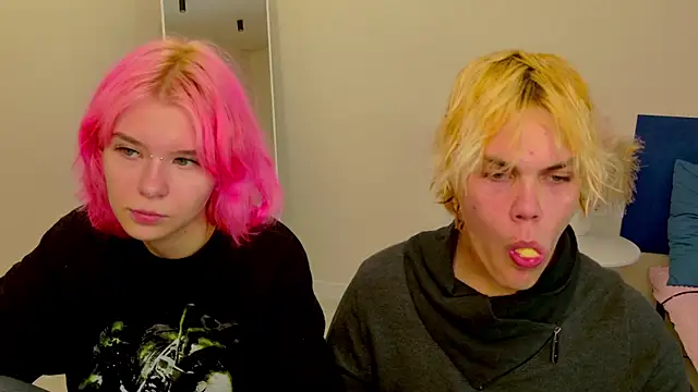 Snapshot of Bonnie_And_C1yde chatting on 10.21.25 Bonnie And C1yde online show from 10.21.25