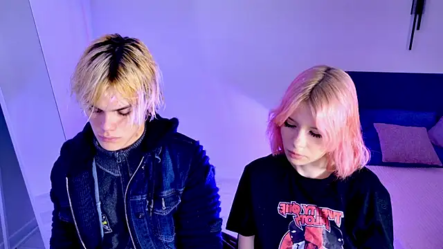 Snapshot of Bonnie_And_C1yde chatting on 11.08.25 Bonnie And C1yde online show from 11.08.25