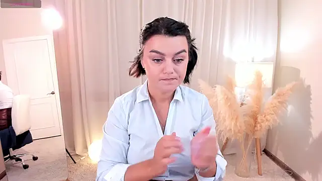 Snapshot of moodberry chatting on 10.10.25 moodberry online show from 10.10.25