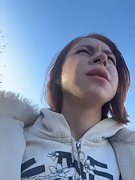 Snapshot of RosieSecret chatting on 11.27.25 RosieSecret online show from 11.27.25