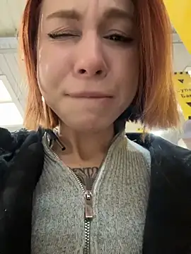 Snapshot of RosieSecret chatting on 11.30.25 RosieSecret online show from 11.30.25