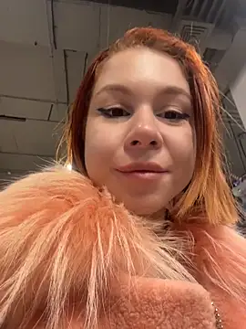 Snapshot of RosieSecret chatting on 12.01.25 RosieSecret online show from 12.01.25