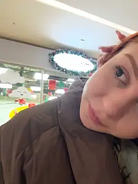 Snapshot of RosieSecret chatting on 12.15.25 RosieSecret online show from 12.15.25