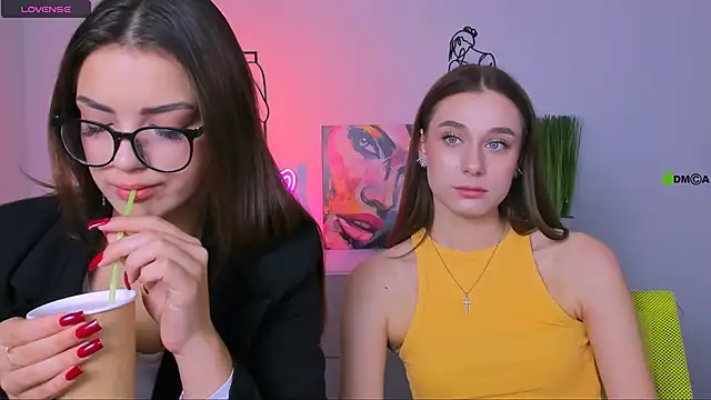 Snapshot of rose_style chatting on 10.03.25 rose style online show from 10.03.25