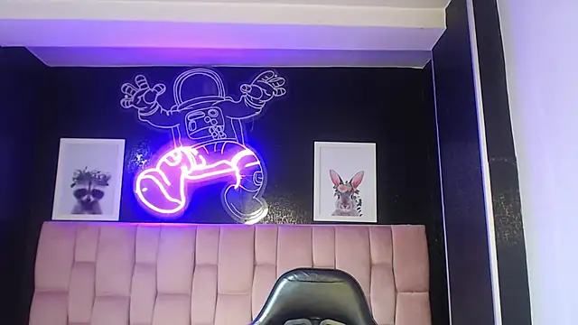 Eilyn love b online show from 09.19.25