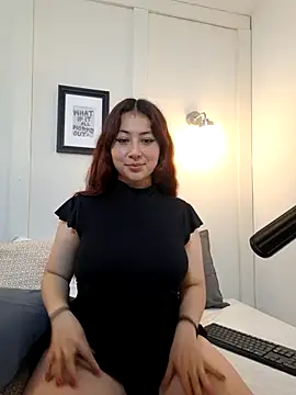 Nicolle Evanss  online show from 03.31.26