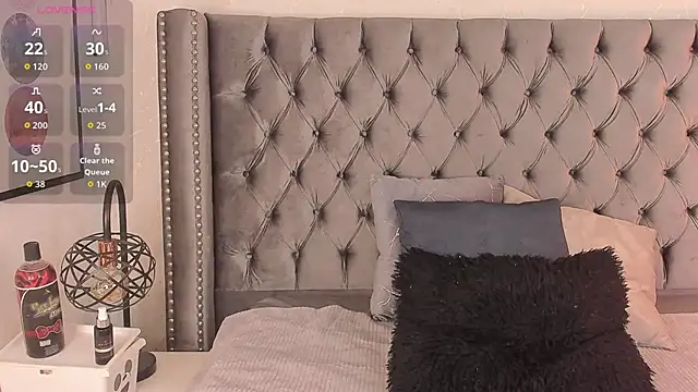 Puffy Hearts online show from 10.24.25