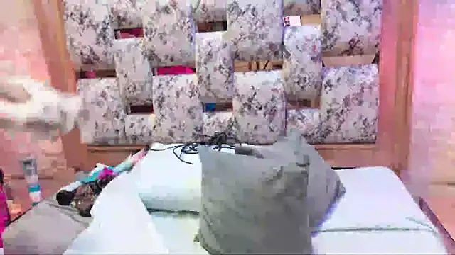 julyana mendez online show from 09.23.25