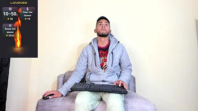 Snapshot of kaifas_dirty chatting on 10.08.25 kaifas dirty online show from 10.08.25