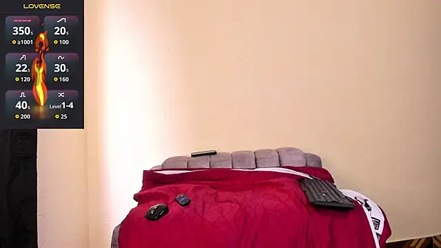 Snapshot of kaifas_dirty chatting on 10.15.25 kaifas dirty online show from 10.15.25