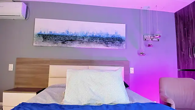  Ashly 77 online show from 10.22.25