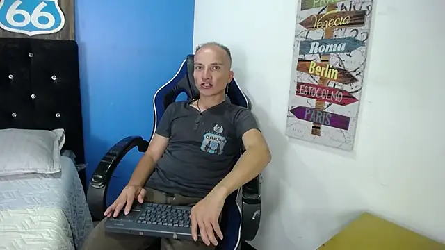 DaddyPoweer online show from 10.22.25