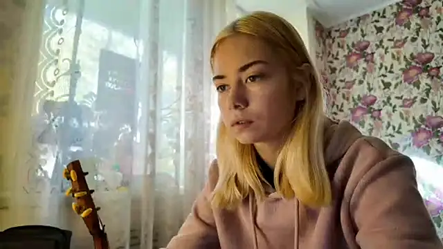 Witching Moon online show from 09.30.25