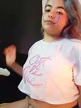 Lila Cox online show from 10.28.25