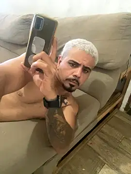 Snapshot of lordtbm1002 chatting on 09.30.25 lordtbm1002 online show from 09.30.25