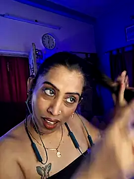 Love Beauty01 online show from 03.17.26