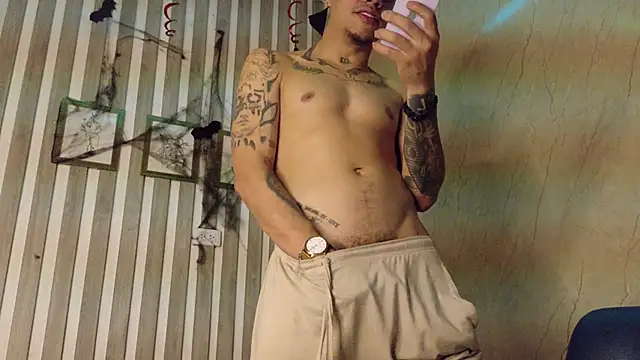 AlphaMasterXxx online show from 10.19.25