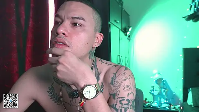 Snapshot of AlphaMasterXxx chatting on 03.05.26 AlphaMasterXxx online show from 03.05.26