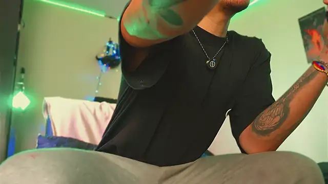 Snapshot of AlphaMasterXxx chatting on 03.14.26 AlphaMasterXxx online show from 03.14.26