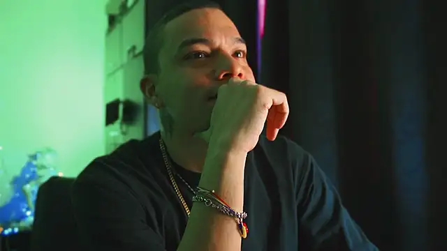 Snapshot of AlphaMasterXxx chatting on 03.17.26 AlphaMasterXxx online show from 03.17.26