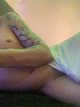 Snapshot of AlphaMasterXxx chatting on 03.18.26 AlphaMasterXxx online show from 03.18.26