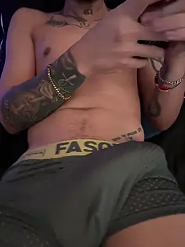 Snapshot of AlphaMasterXxx chatting on 03.28.26 AlphaMasterXxx online show from 03.28.26