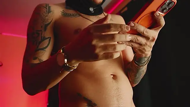 Snapshot of AlphaMasterXxx chatting on 03.30.26 AlphaMasterXxx online show from 03.30.26