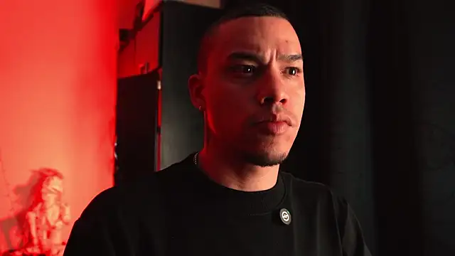 Snapshot of AlphaMasterXxx chatting on 03.31.26 AlphaMasterXxx online show from 03.31.26