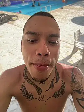 Snapshot of AlphaMasterXxx chatting on 04.04.26 AlphaMasterXxx online show from 04.04.26