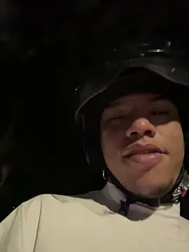 Snapshot of AlphaMasterXxx chatting on 04.09.26 AlphaMasterXxx online show from 04.09.26