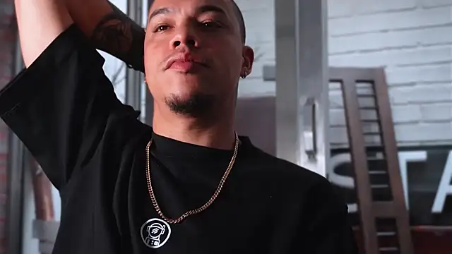 Snapshot of AlphaMasterXxx chatting on 04.15.26 AlphaMasterXxx online show from 04.15.26