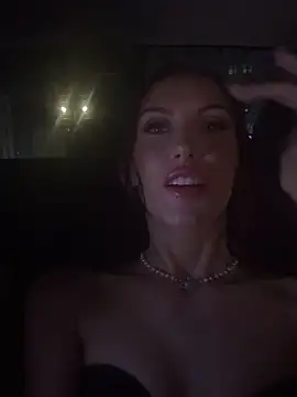 MilaRenee online show from 09.13.25