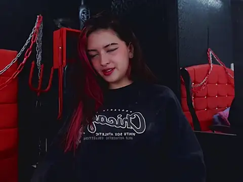 MaviceMur online show from 09.24.25