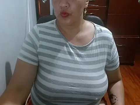 penelopefuckass online show from 10.07.25